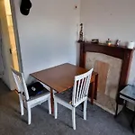 1 Bed Entire Studio Flat 10 Min From City Centre