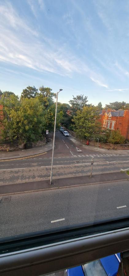 1 Bed Entire Studio Flat 10 Min From Centre Liverpool